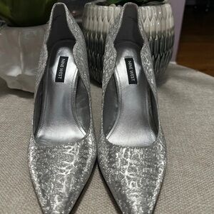 Nine West Silver Glitter Pointed Pumps with Textured Shine